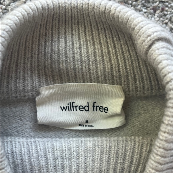 Wilfred Light Gray Turtleneck Sweater - Picture 2 of 5